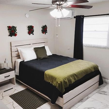 Adorable Mini Suite In Тампа Екстериор снимка